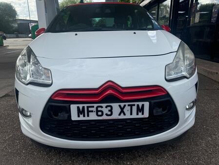 CITROEN DS3 1.6 e-HDi Airdream DSport Red